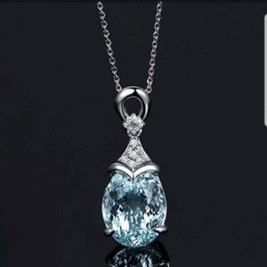 New Elegant Blue Aquamarine Necklace